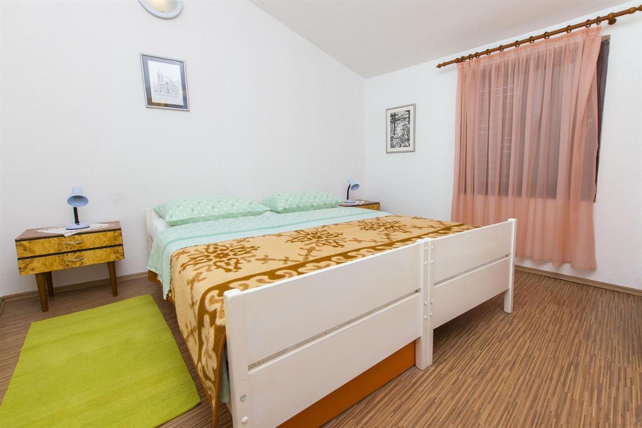 Apartments Pavlina Starigrad Paklenica Luaran gambar