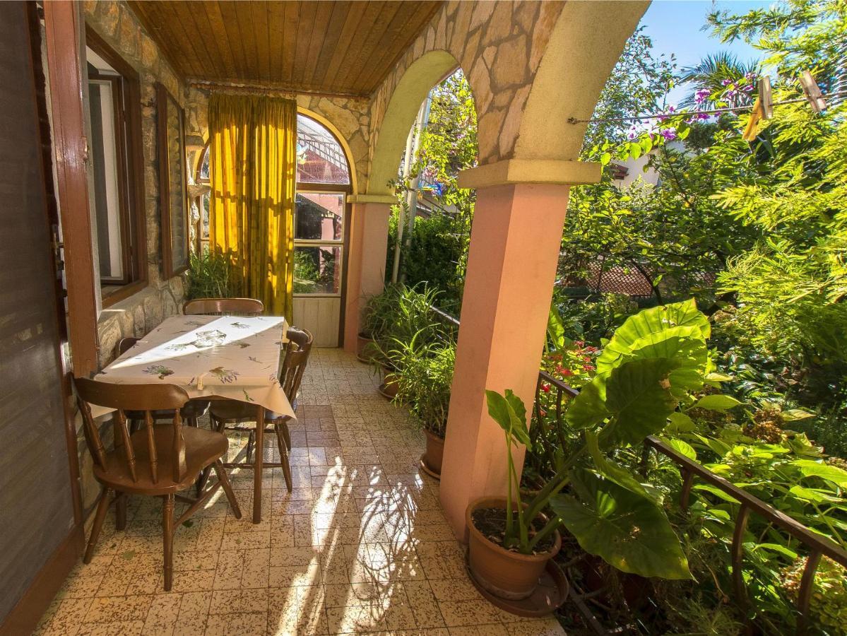 Apartments Pavlina Starigrad Paklenica Luaran gambar