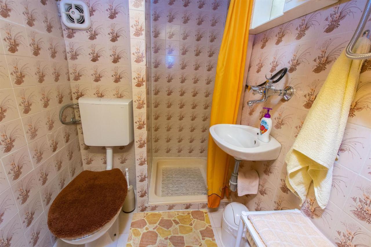 Apartments Pavlina Starigrad Paklenica Luaran gambar
